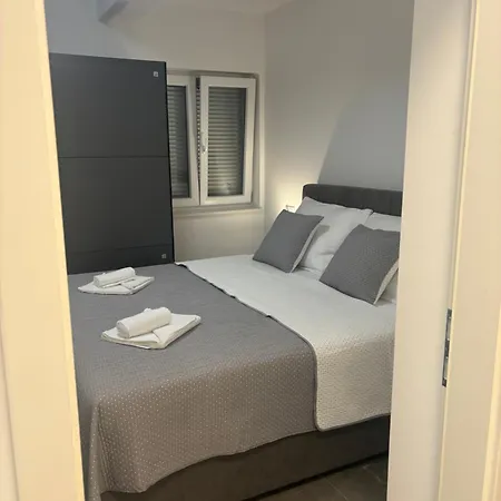 Apartamento Tini 4 Pula