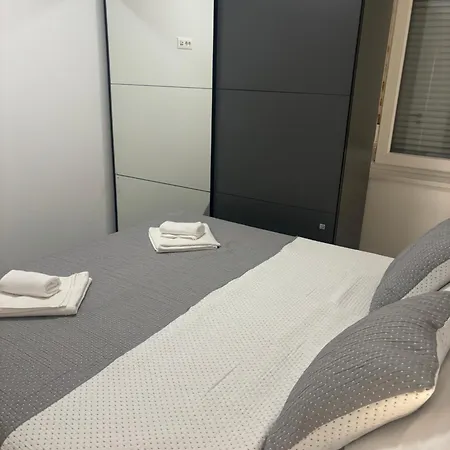 Tini 4 公寓 普拉